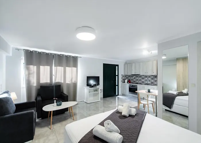 Elichrison Апартаменты