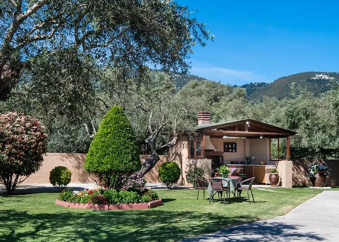 Апартаменты Elichrison *