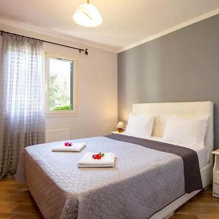 Elichrison Apartment